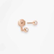 OM1R1-01-vanrycke-Mademoiselle-Else---mono-boucle-d_oreille-or-rose-2-diamants-4_0735731a-5144-4edc-b5df-6e6b297ad78b