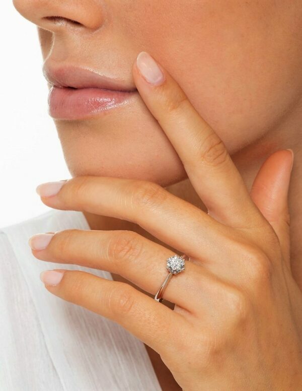 solitaire-ring-diamond-brilliant-cut